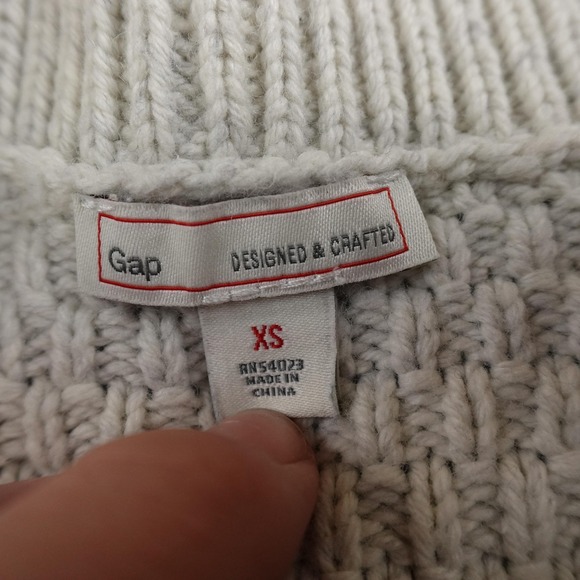 Gap Sweater Womens XS White Chunky 3D Cable Knit Pullover Crewneck Fisherman Top - Picture 5 of 12